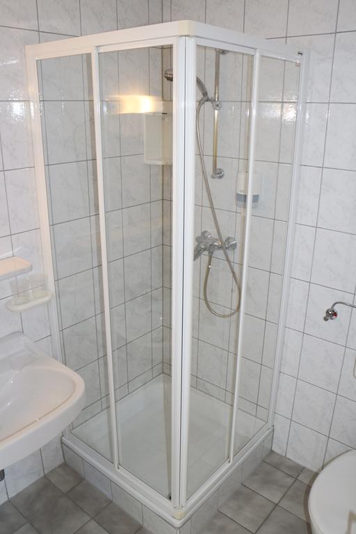 Hotel Gasthof Kasino Villach Room photo