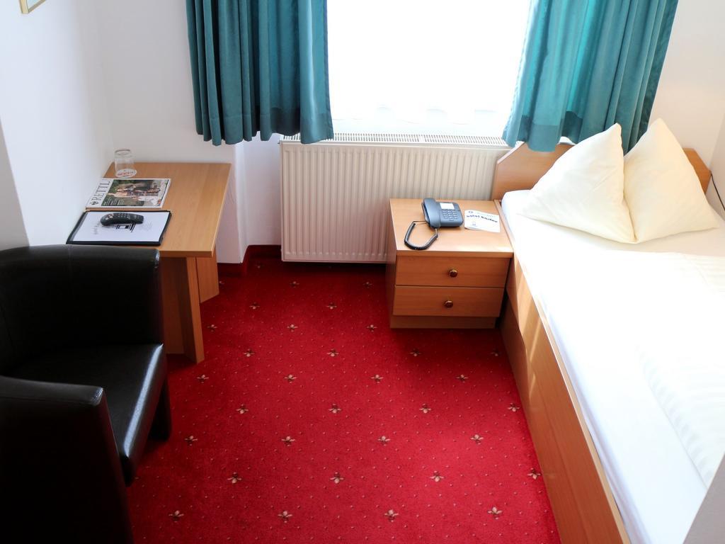 Hotel Gasthof Kasino Villach Room photo